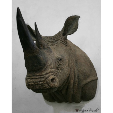 Rinoceronte blanco artificial de pecho